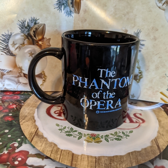 Vintage The Phantom of the Opera Mug 1986 White Mask Graphic Broadway Musical - Picture 2 of 5
